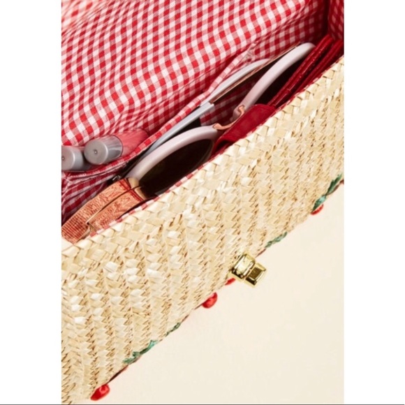 🍒🍌Chiquita's Cherry Banana Bomb Handbag/Clutch - Picture 4 of 4